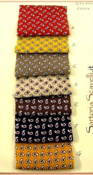 Cravatta sartoriale su misura.