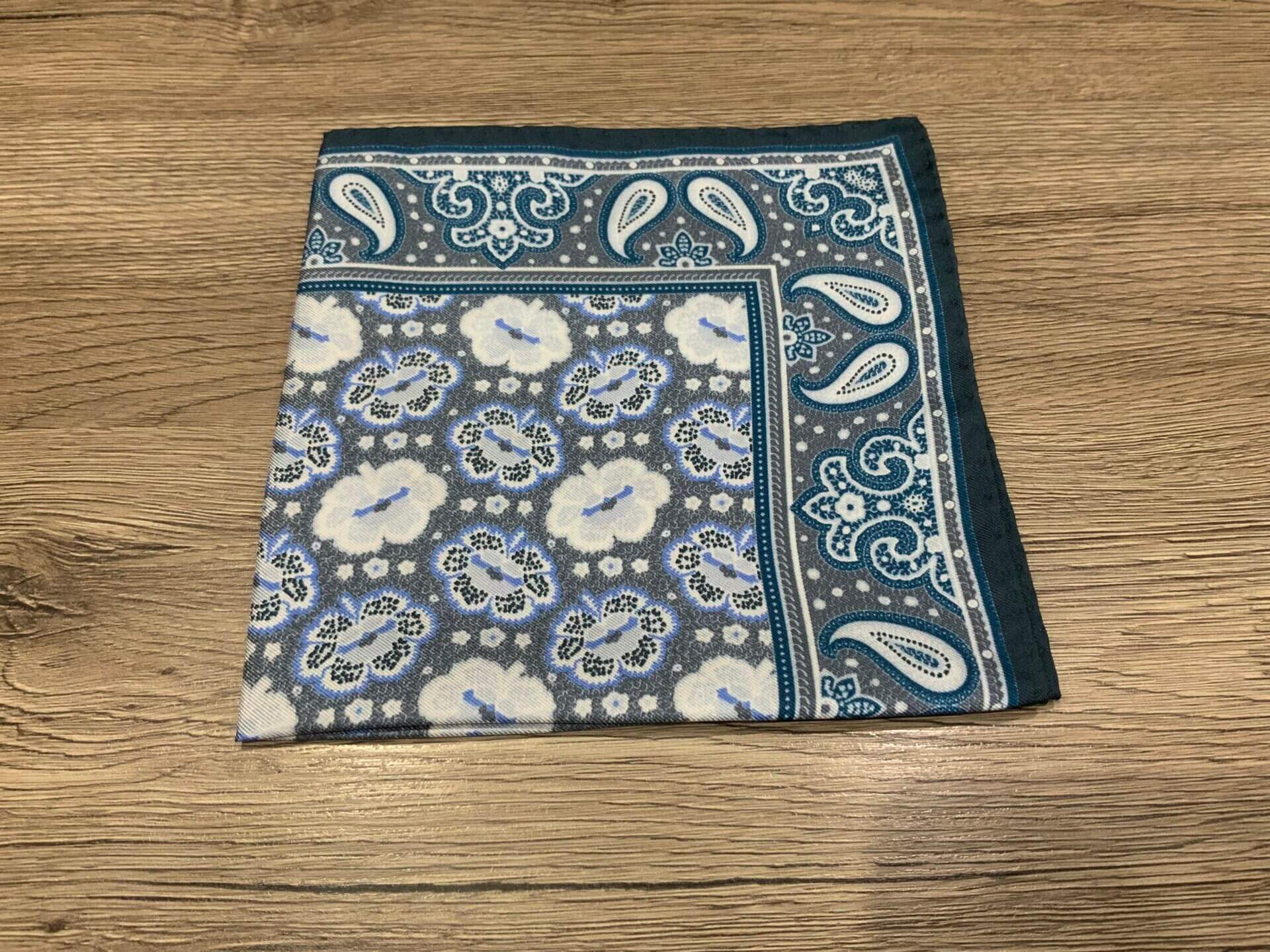 Pochette Sartoriale 7