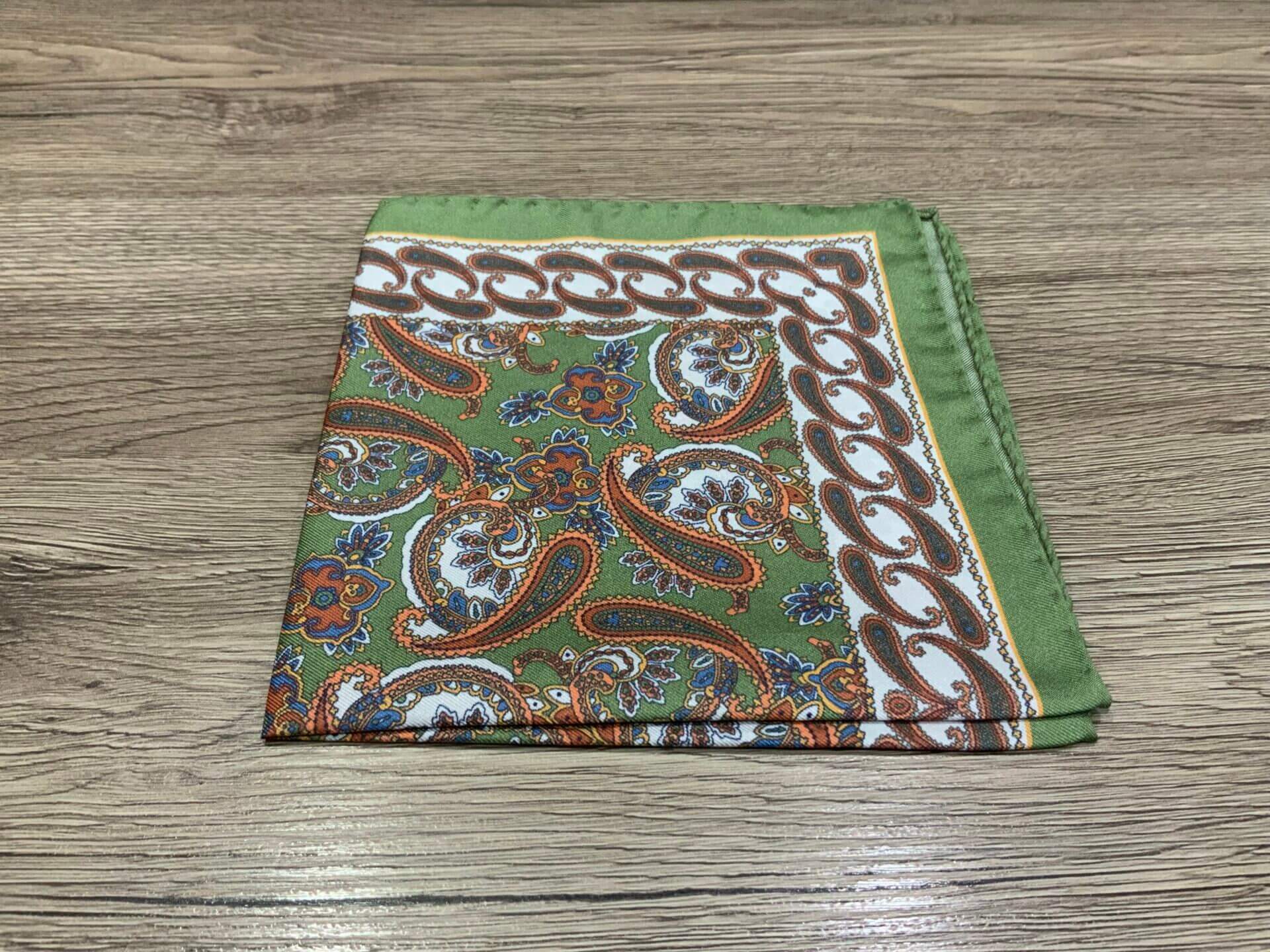 Pochette Sartoriale 22